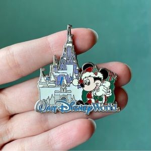 5/$25 Magic Kingdom Christmas Pin